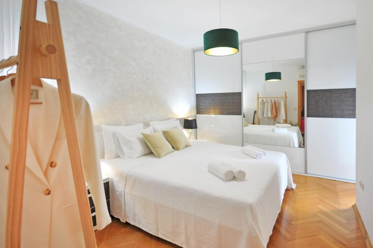 Family Apartment Noel - Omiš Buitenkant foto